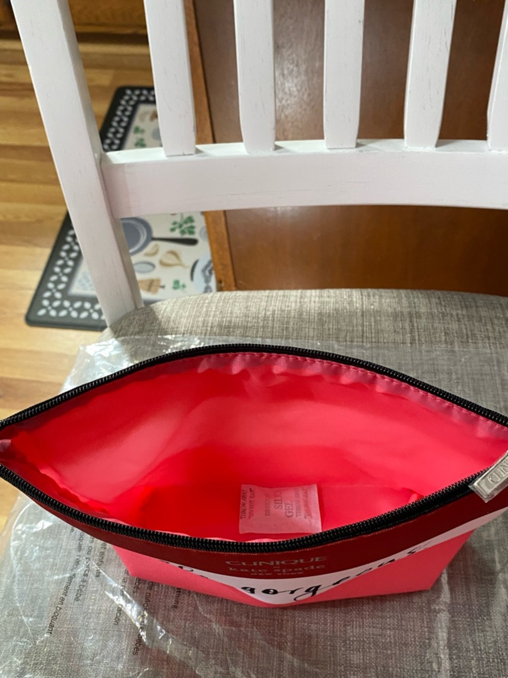 Clinique x Kate Spade Pink & Red Stripe 'Hello, Gorgeous' Tote and Pouch Set - Picture 5 of 7
